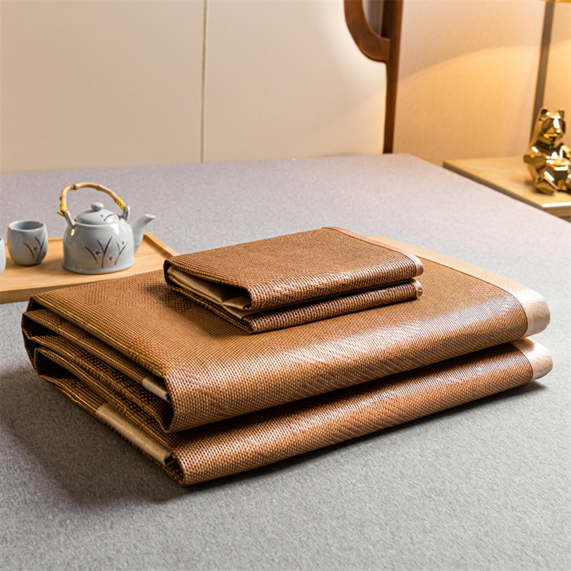 Tappetino rinfrescante e feder - Silk Sheet Set recensione e prezzo