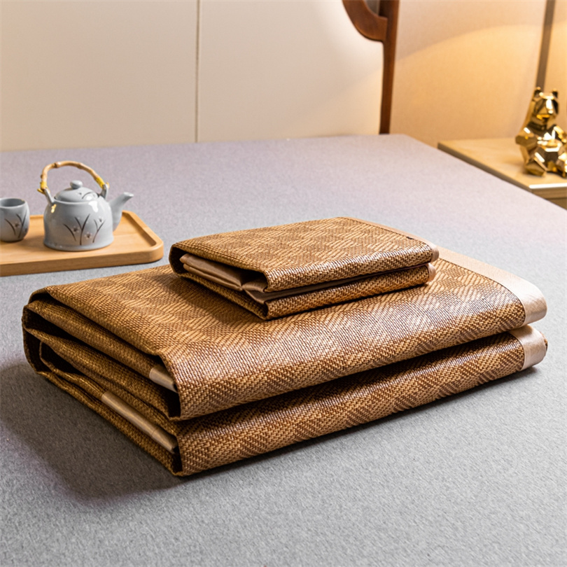 Tappetino rinfrescante Tappeti - Silk Sheet Set recensione e prezzo