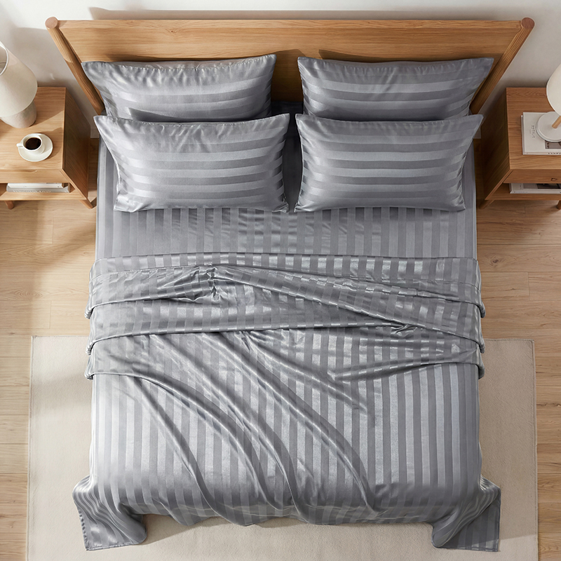 Set di Lenzuola in Raso a Righ - Silk Sheet Set recensione e prezzo